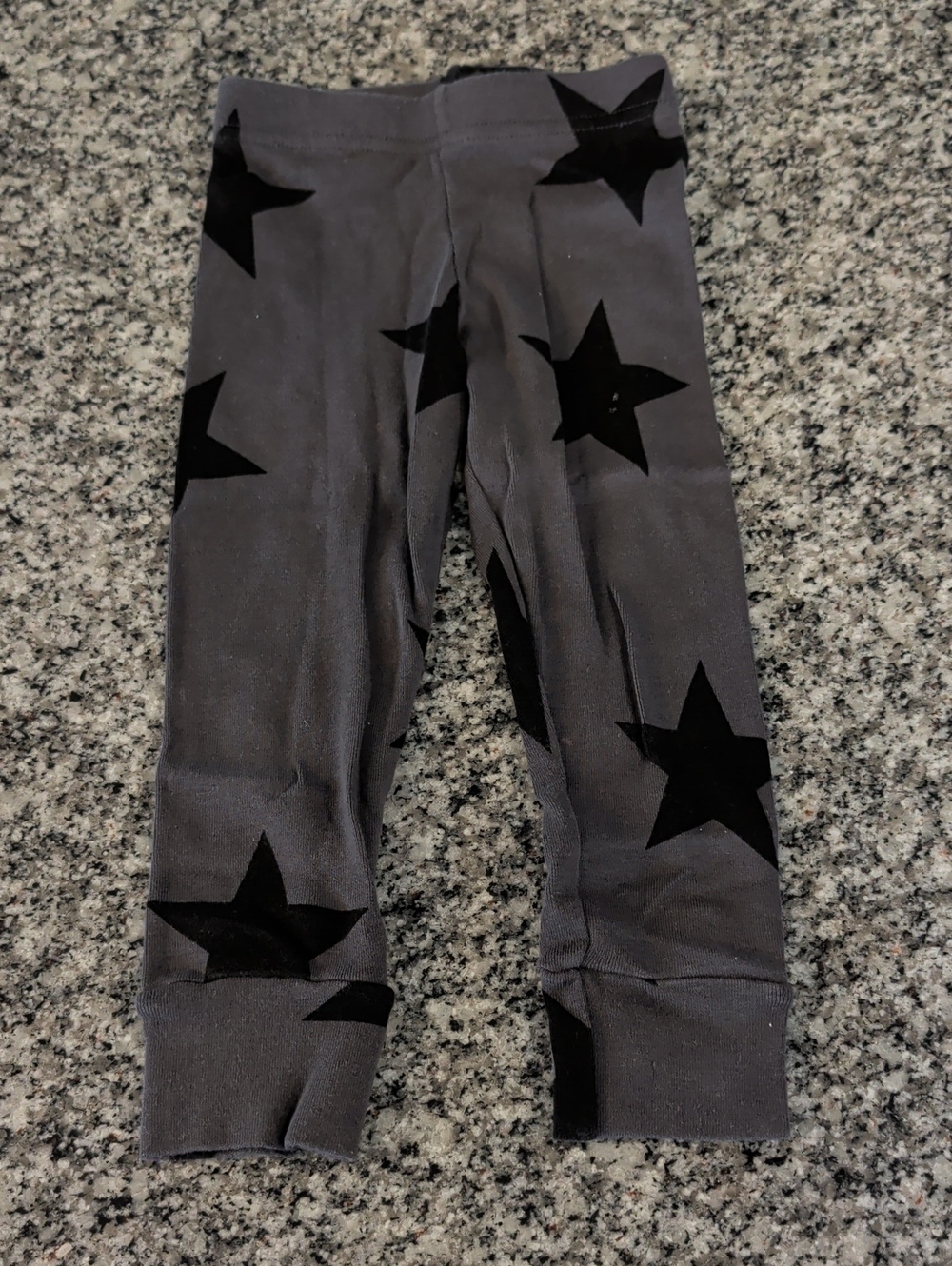 nununu Gray Leggings with Black Star Pattern